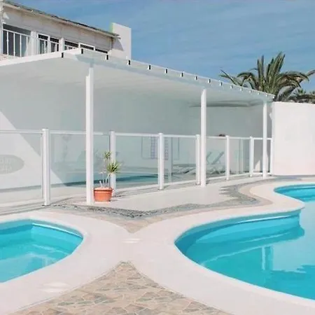 Stunning 2 Bedroom Duplex Close To Main Beach With Seaviews Puerto del Carmen  Exterior photo
