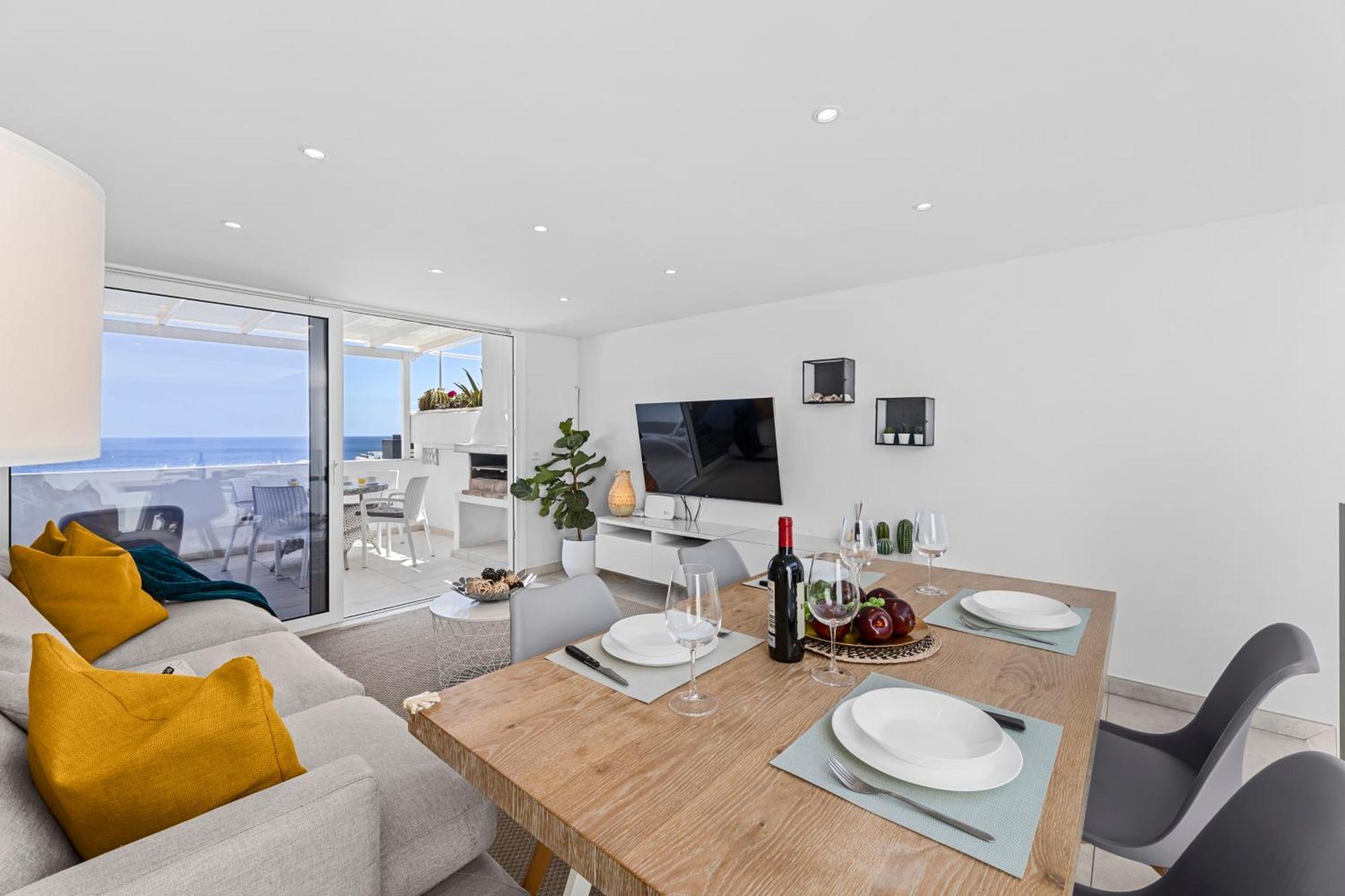 Appartement Stunning 2 Bedroom Duplex Close To Main With Seaviews Puerto del Carmen (Lanzarote)